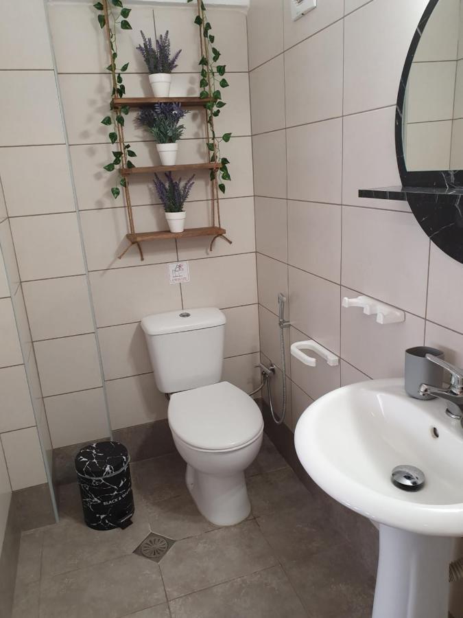 Kalamia'S Cozy Apartment Pyrgos Kallistis ภายนอก รูปภาพ